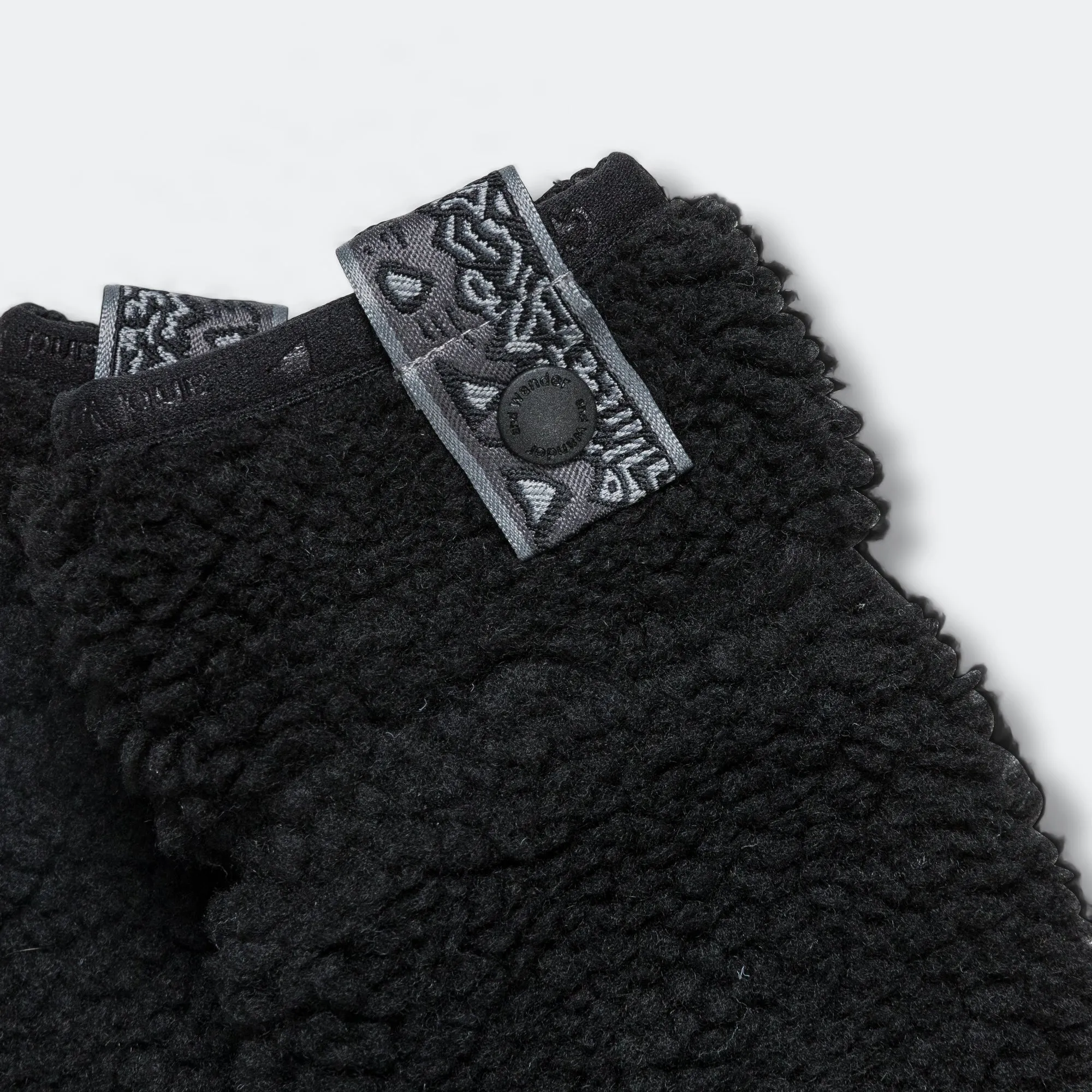 JQ Tape Fleece Glove x and wander - Black