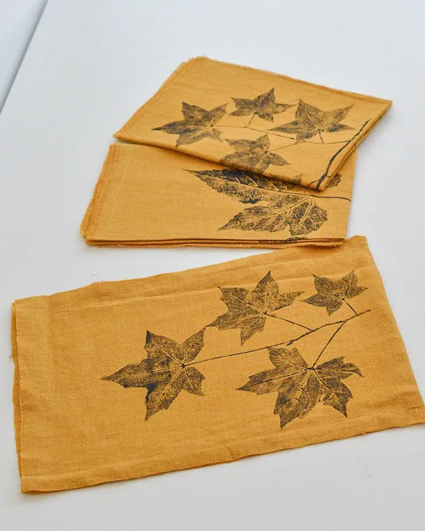 Sweetgum Leaf Linen Tea Towel (Set of 2 w/bag)